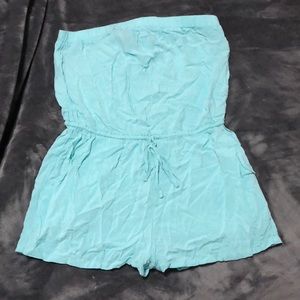 Forever 21 teal romper with pockets!!!
